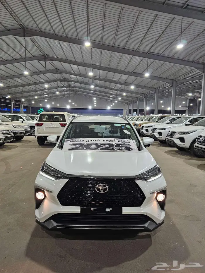 تويوتا فيلوز موديل 2025 كاش واقساط 0