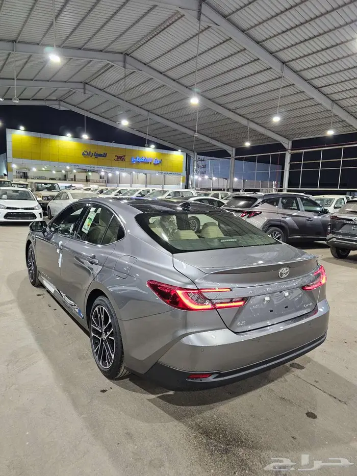 تويوتا كامري هايبرد LE هايبرد بانوراما 2025 7