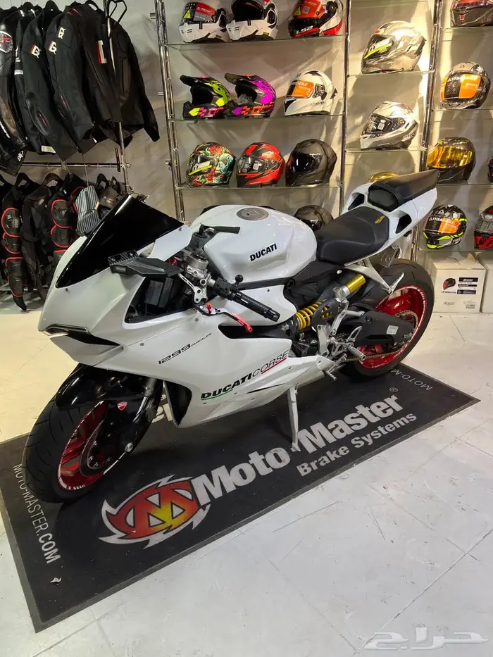 دباب دوكاتي Ducati 2015 899 0