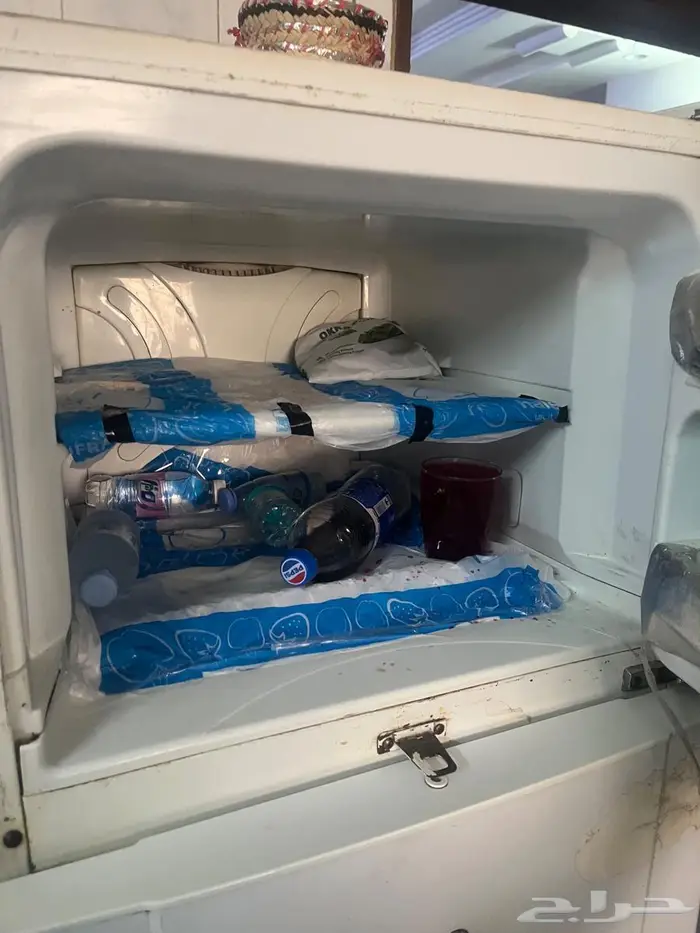 اثاث مستعمل ثلاجات و فريزر و كنب ودولاب ملابس 8