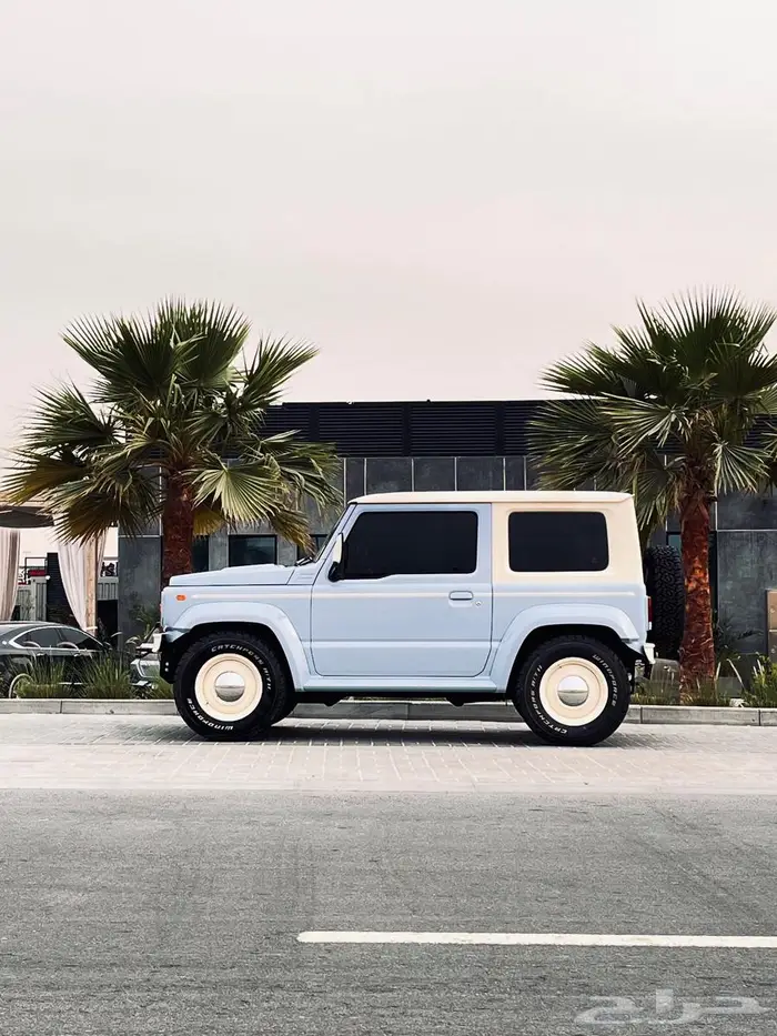 Jimny Suzuki 2023 (Bronco 1966 Classic) 3