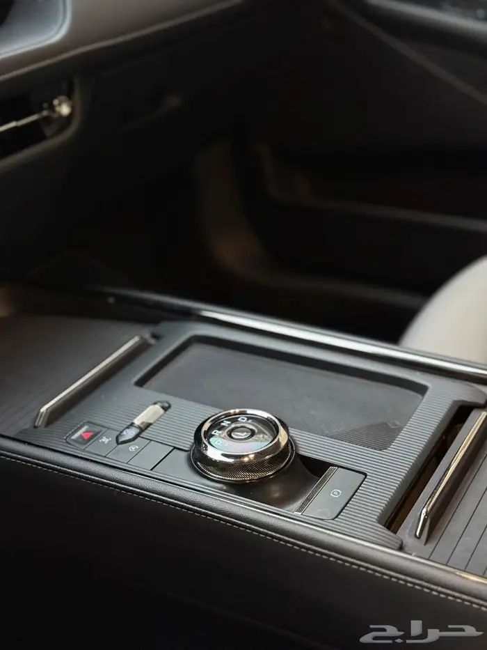 فورد توروس 2023 اللون اسود 12