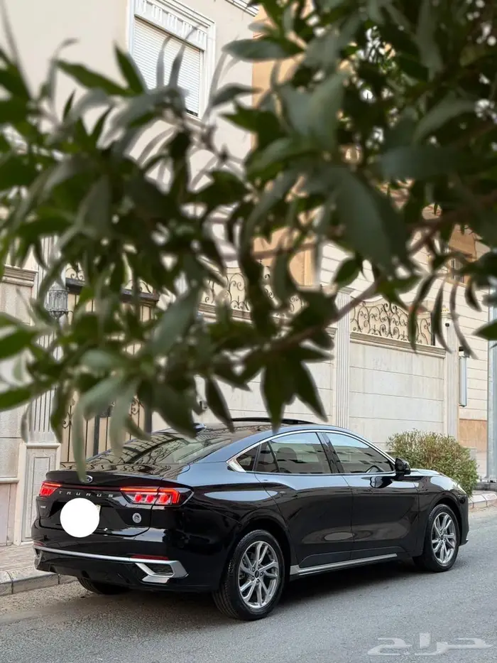 فورد توروس 2023 اللون اسود 5