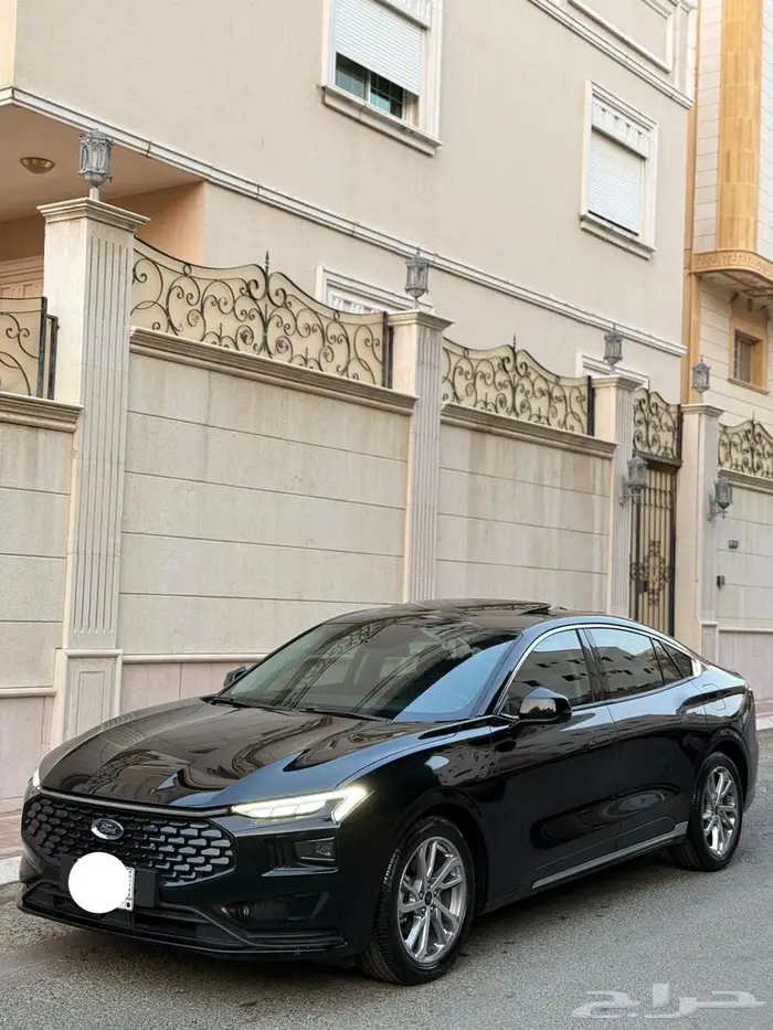 فورد توروس 2023 اللون اسود 0