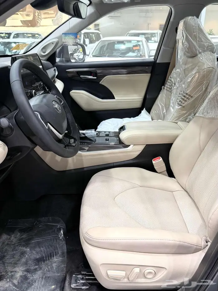 تويوتا هايلاندر ( LIMITED ) فل كامل موديل 2025 أقل الأسعار 10