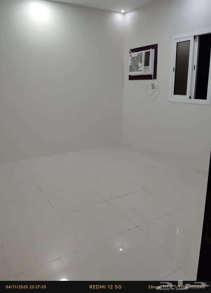 شقة للايجار بحي الشعلة 2