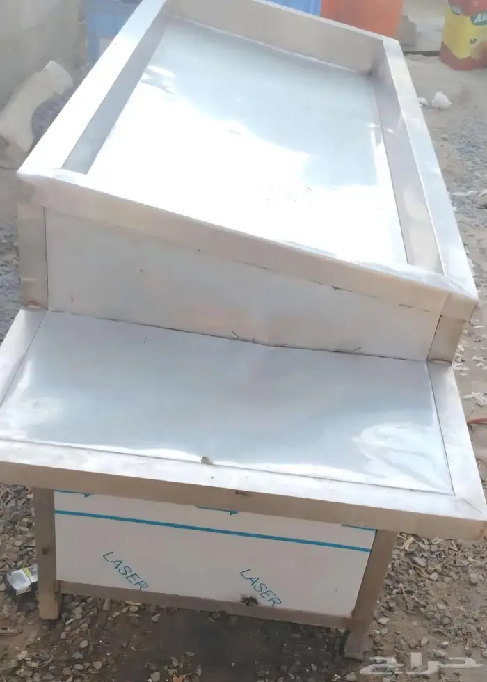 طاوله فرش سمك للبيع مقاس 1.60 90 0