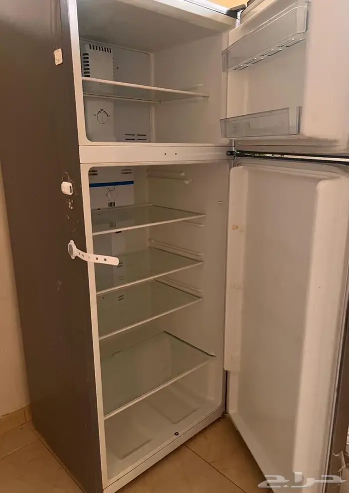 ثلاجة 18 قدم دانسات سلفر 1