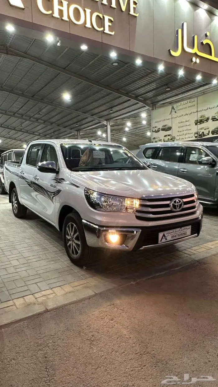 تويوتا هايلكس غمارتين GLX2 بنزين جنوط 2025 1