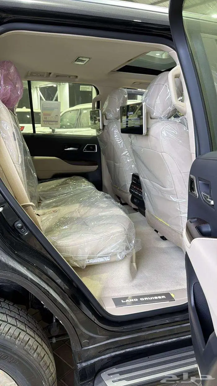 تويوتا لاندكروزر VX خليجي 2025 3