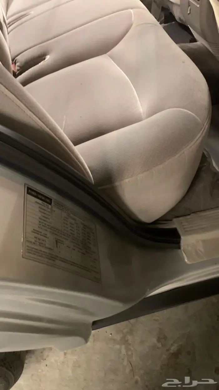 فورد فكتوريا 2001 23