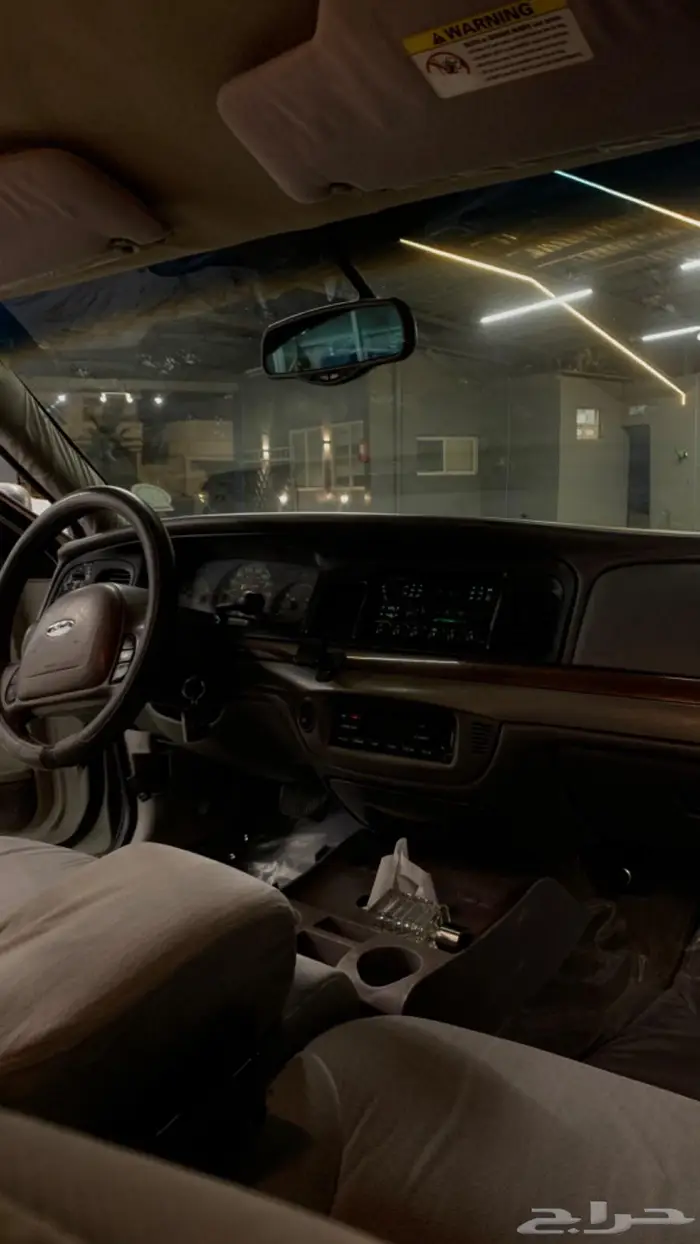 فورد فكتوريا 2001 6