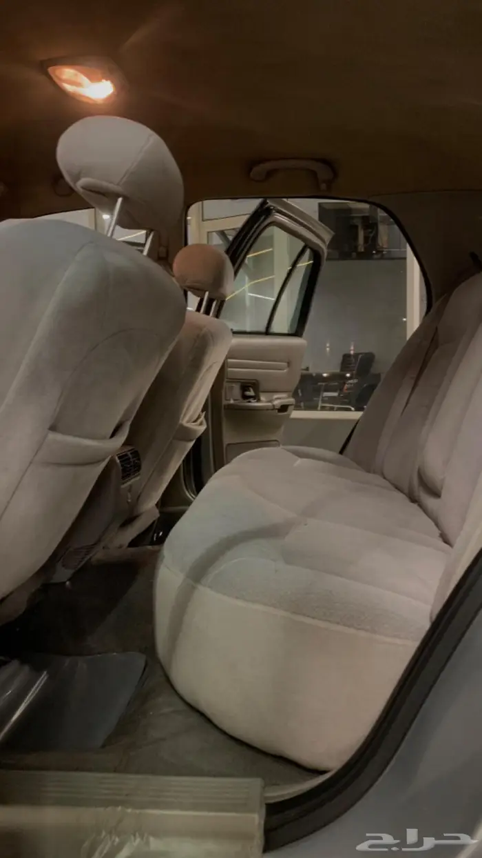 فورد فكتوريا 2001 35