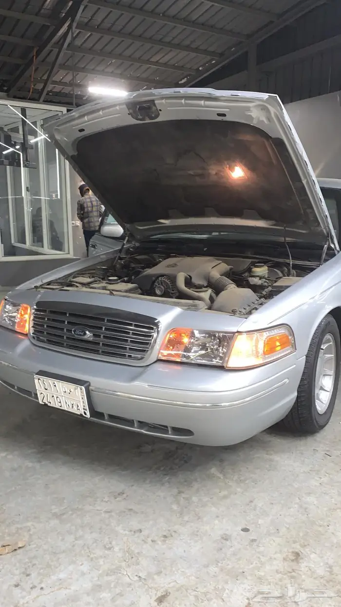 فورد فكتوريا 2001 1