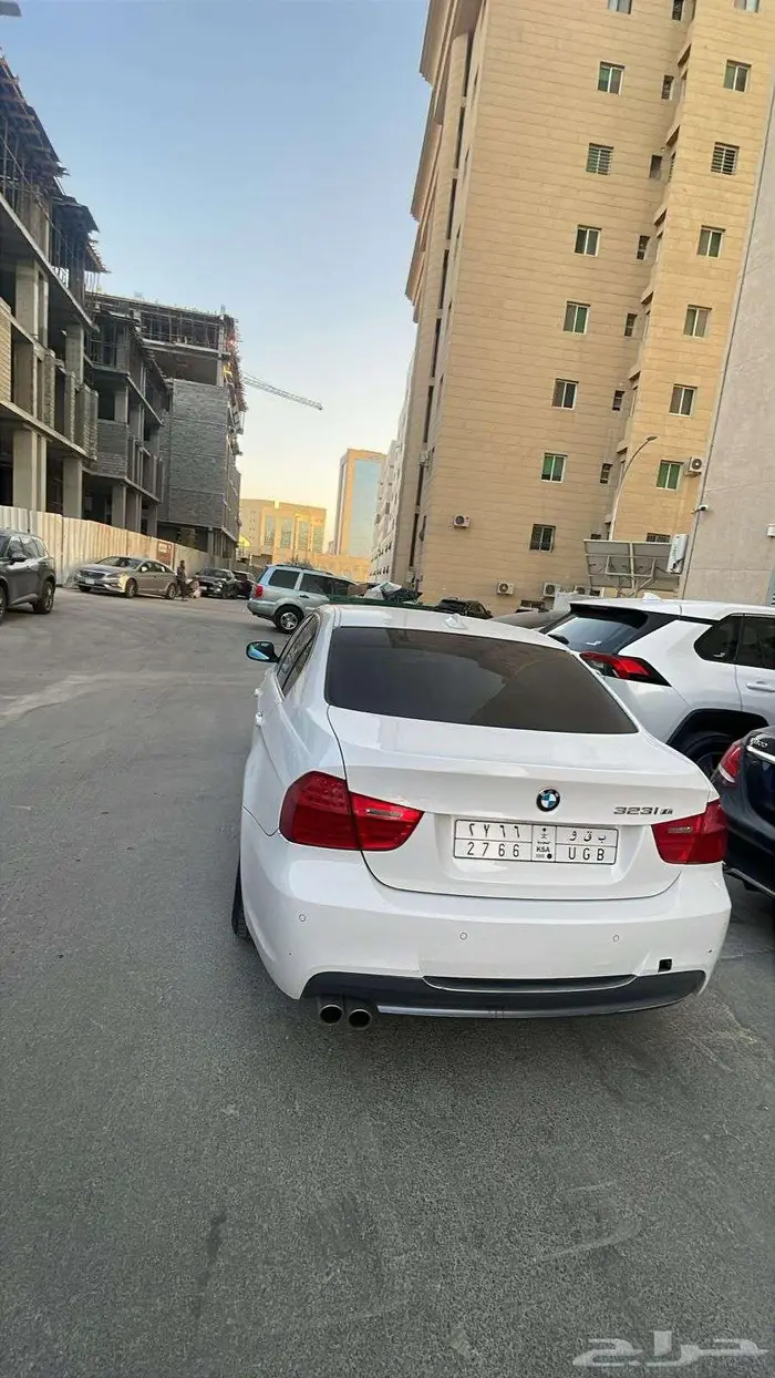 BMW 323i M-kit Model 2011 0