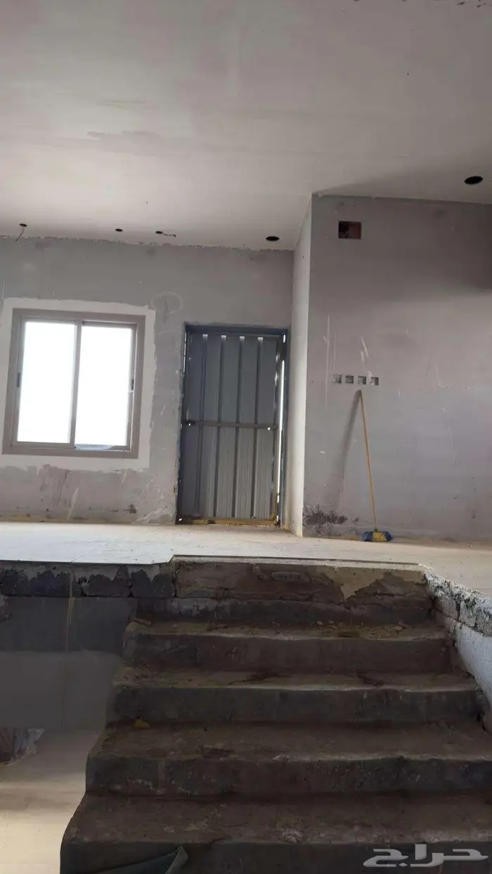 فلتين للبيع حي التعاون المعتق بناء شخصي دورين وملحق لكل فلة 15