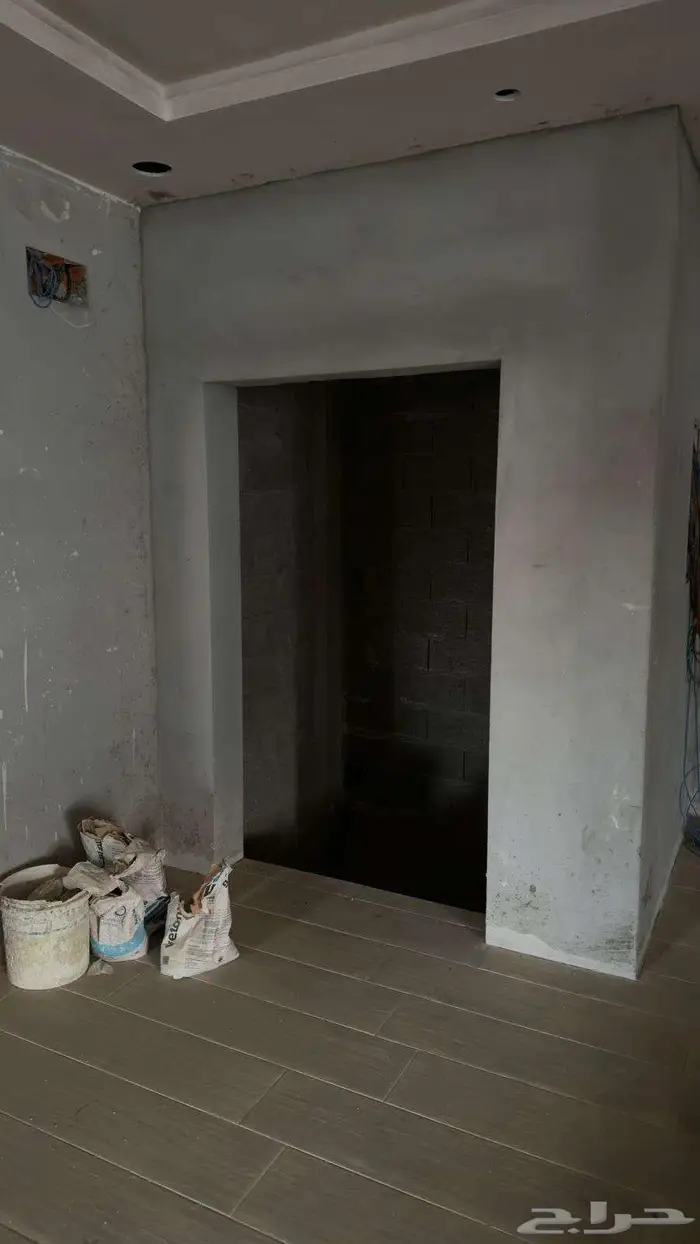 فلتين للبيع حي التعاون المعتق بناء شخصي دورين وملحق لكل فلة 17