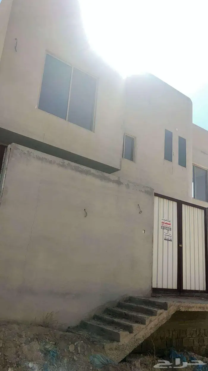 فلتين للبيع حي التعاون المعتق بناء شخصي دورين وملحق لكل فلة 2
