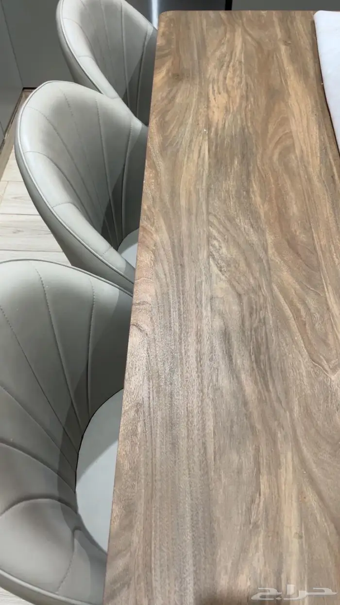 طاولة طعام 0