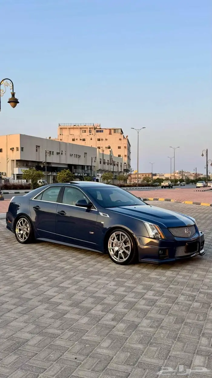 كاديلاك 2010 cts v 3