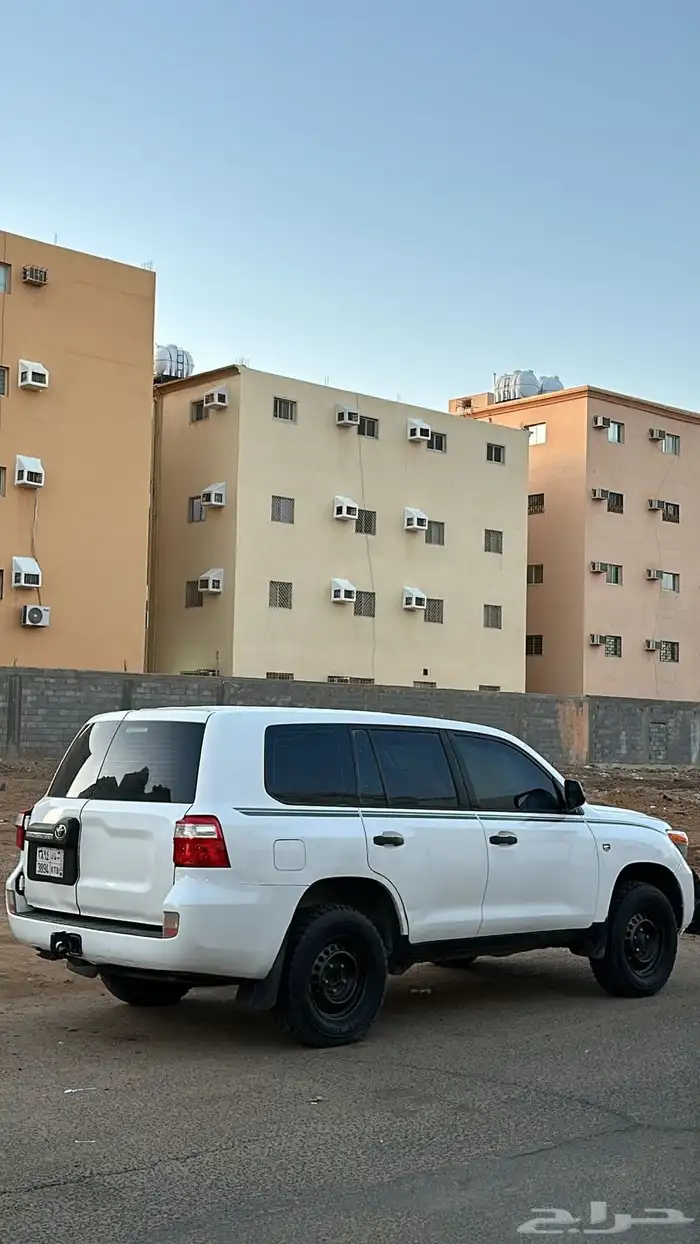 جيب لاندكروزر جي2011 2