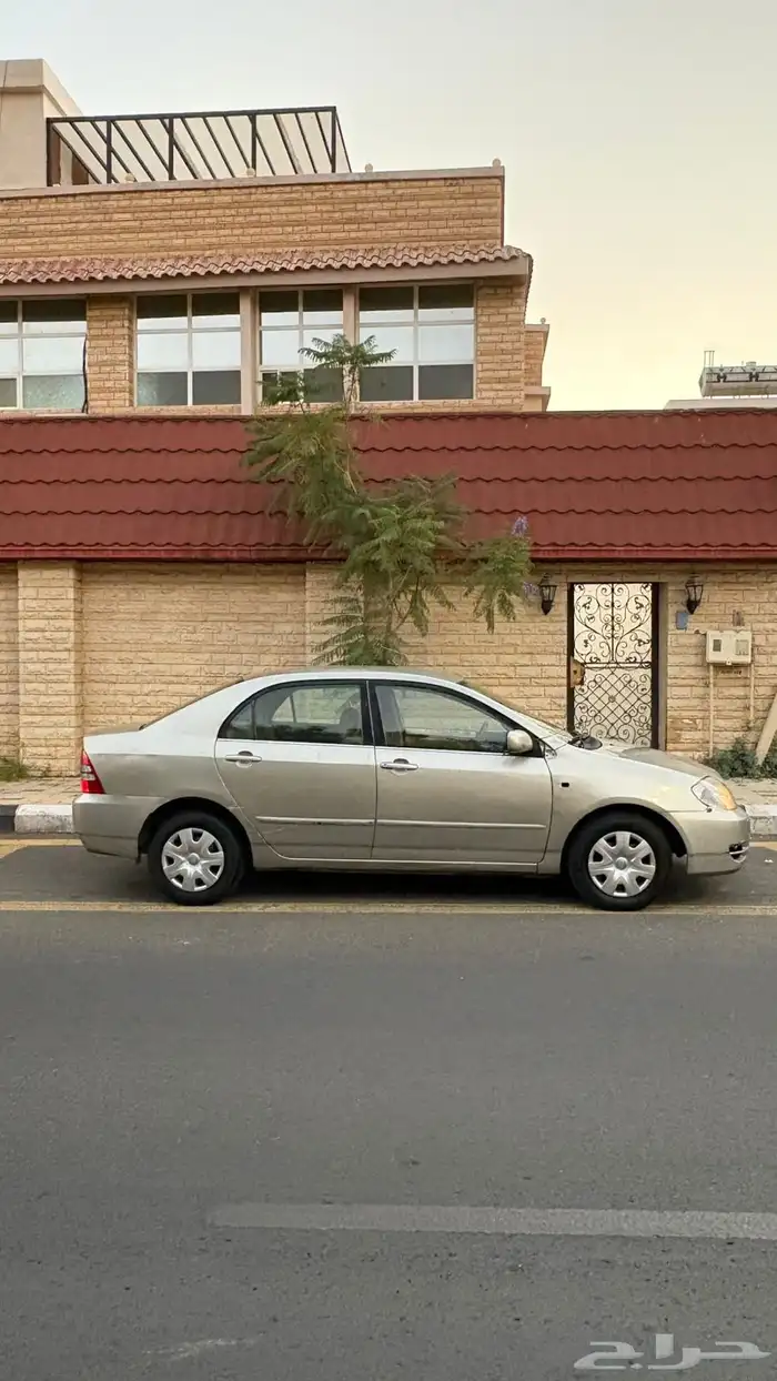 للبيع كورولا 2004 12