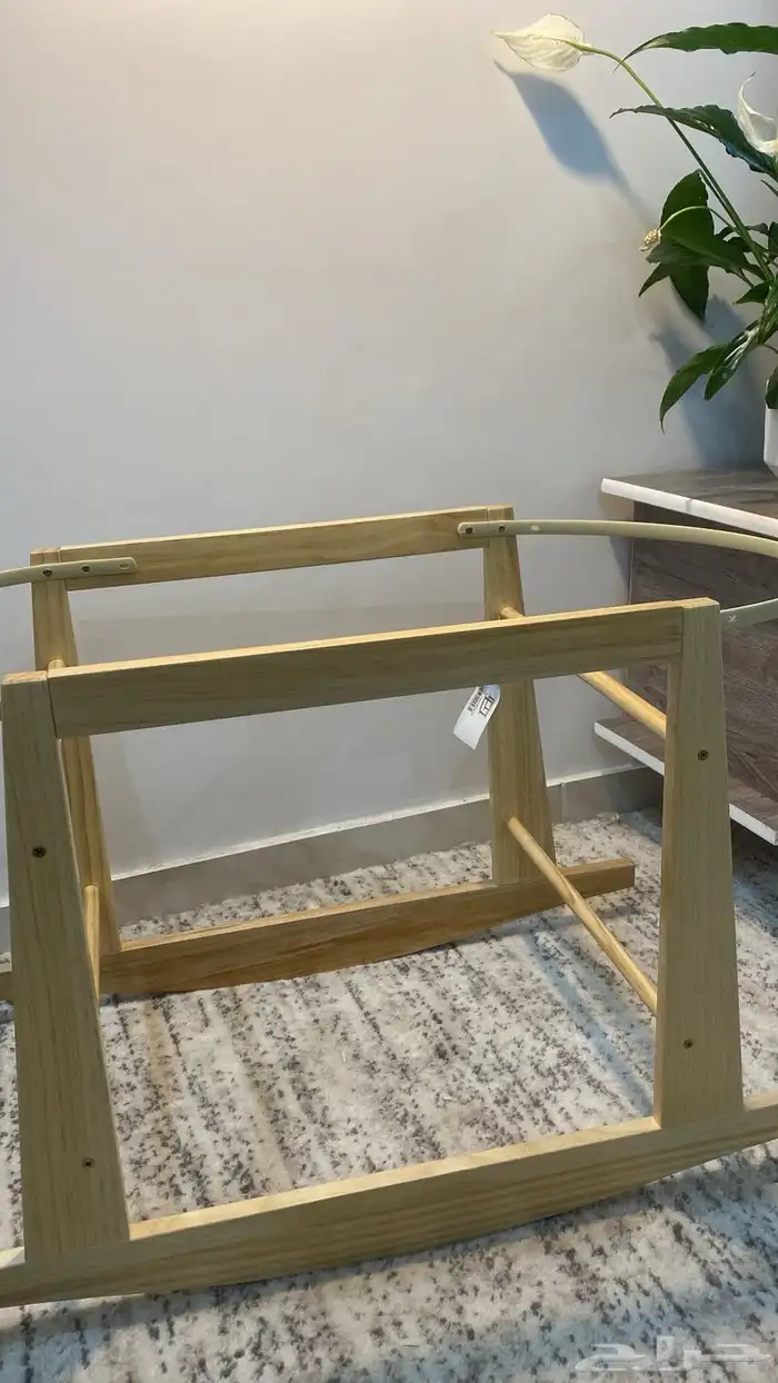 كرسي أطفال مواليد بحاله متكامله 0