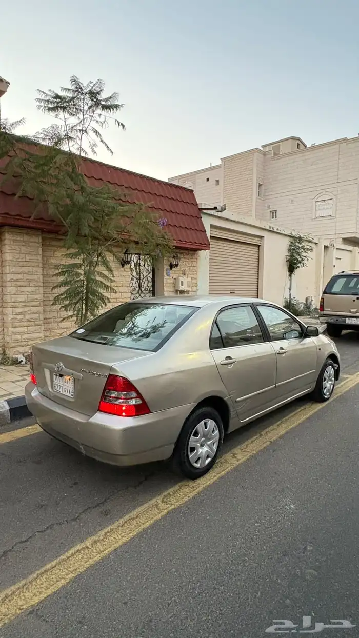 للبيع كورولا 2004 11
