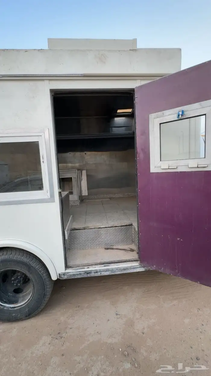 كرفان فود ترك فورد 2001 3