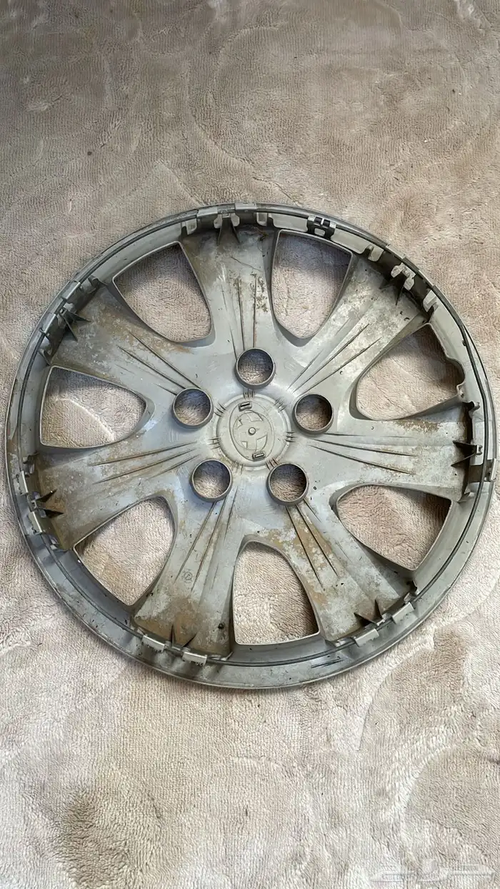 طيس كامري 2011 اصلية للبيع 7