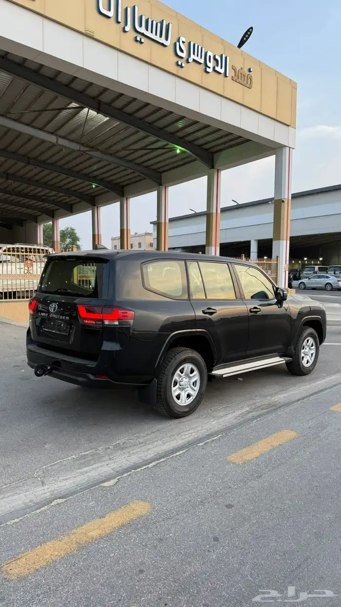 تويوتا لاندكروزر 2025 هدد تنفس طبيعي أقل سعر 3