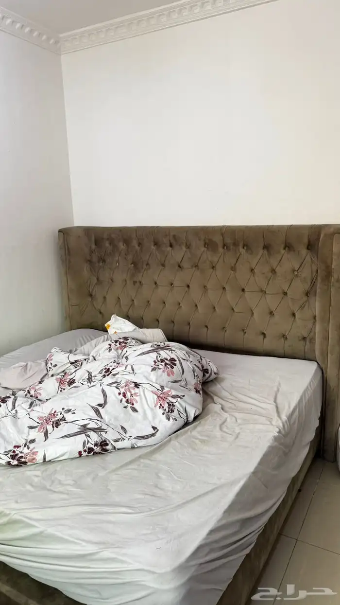 سرير نفرين 0