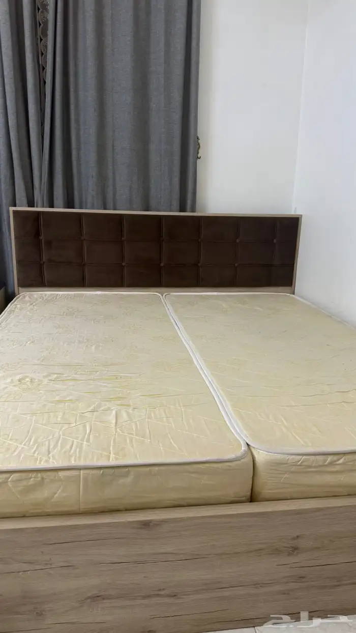 سرير شبه جديد من هوم بكس مع المراتب 0