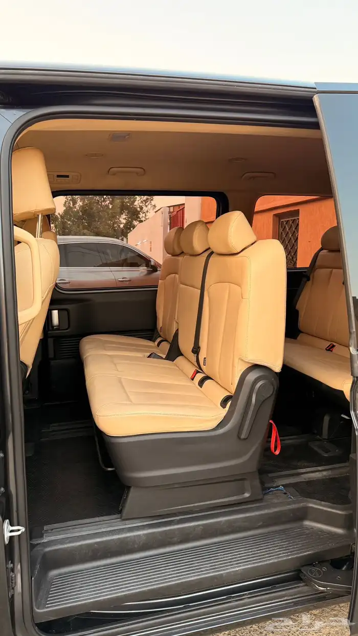 هونداي ستاريا 2022 ( ديزل ) فل كامل 13