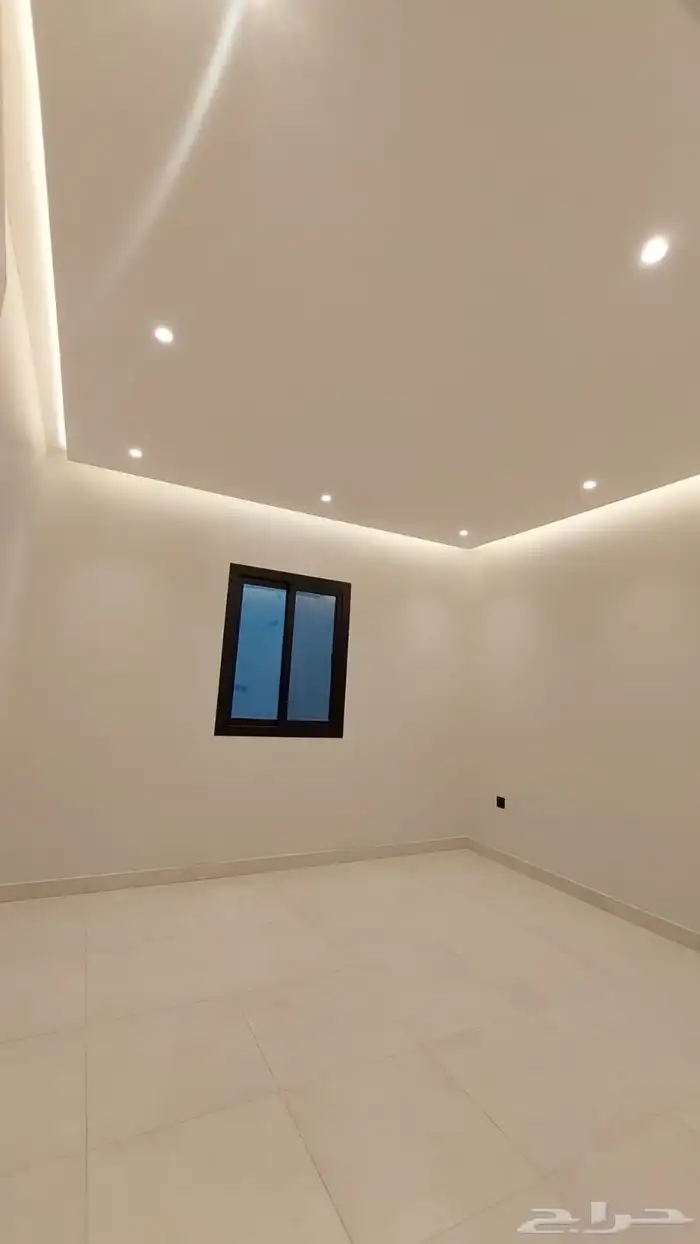 شقة للايجار 4 غرف حي الواحة 8