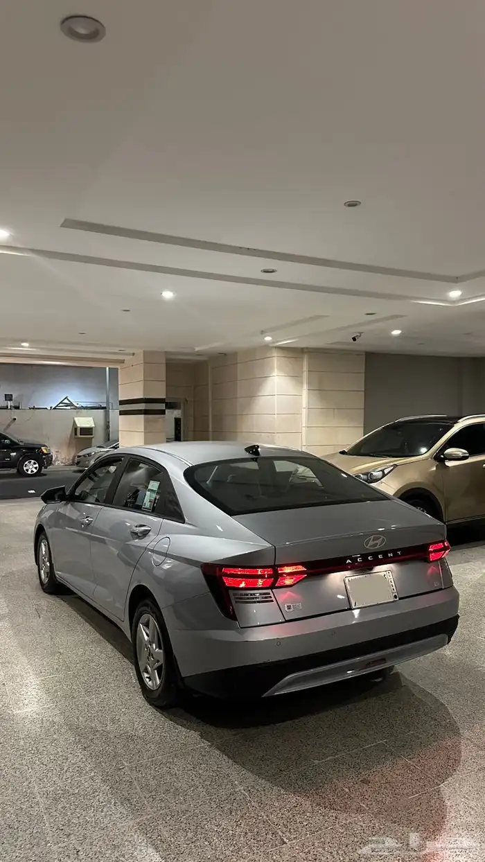 للبيع اكسنت 2025 فليت 3