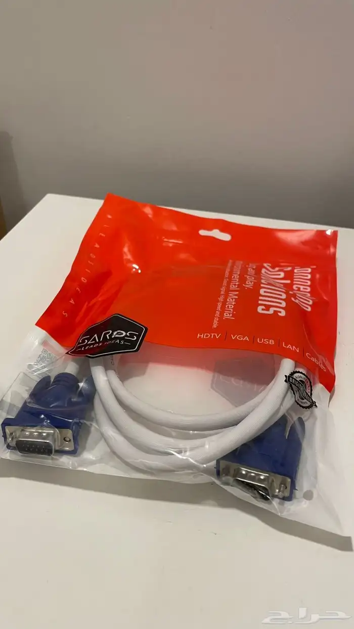 كمبيوتر مكتبي جديد ما استخدم ابدا مع شاشته 8