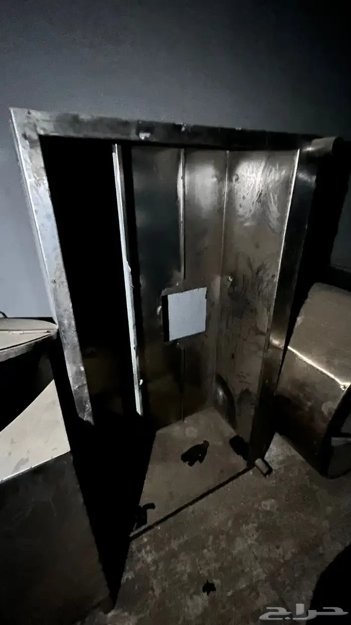 اغراض مطعم 1