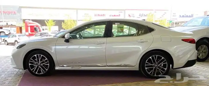 تويوتا كامري جراندي بنزين 2025 1