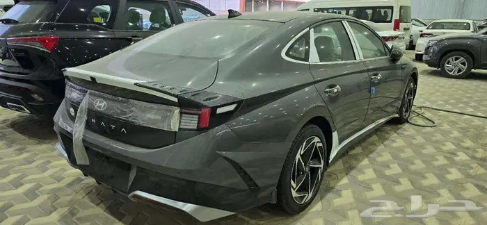 هيونداي سوناتا 2026 لدى احدث للسيارات 2