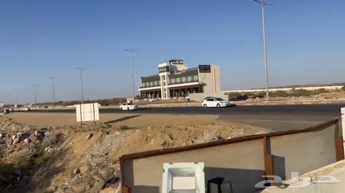 للإيجار محلين درايف ثرو بخميس مشيط - طريق الامير سلطان 3