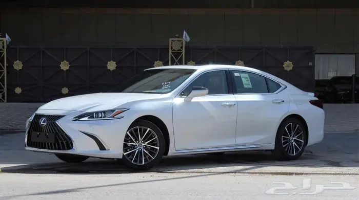 لكزس - ES 250 - لاكجيري - نص فل - خليجي -2025 4