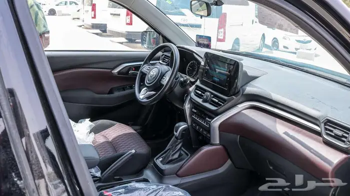 تويوتا اوربان كروز GL ستاندر 2026 و GLX كاش واقساط 9