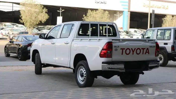 هايلكس غمارتين 2025 جي ال اوتوماتيك ديزل سلق ابيض 5