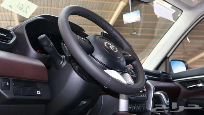 تويوتا اوربان كروز استاندر 2026 9