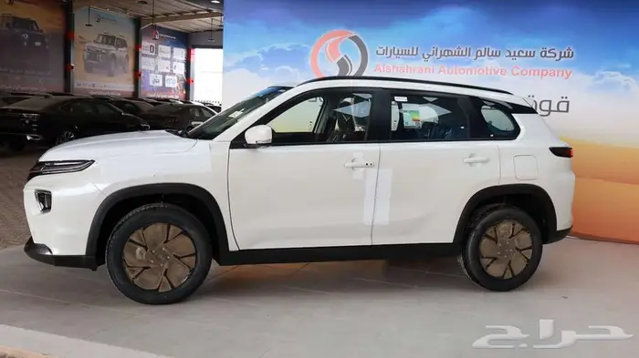 تويوتا اوربان كروز استاندر 2026 3