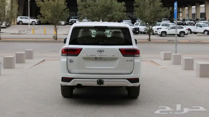 تويوتا لاندكروزر ( GXR-L4 ) 2025 سعودي 8