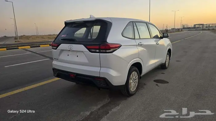 تويوتا انوفا 10