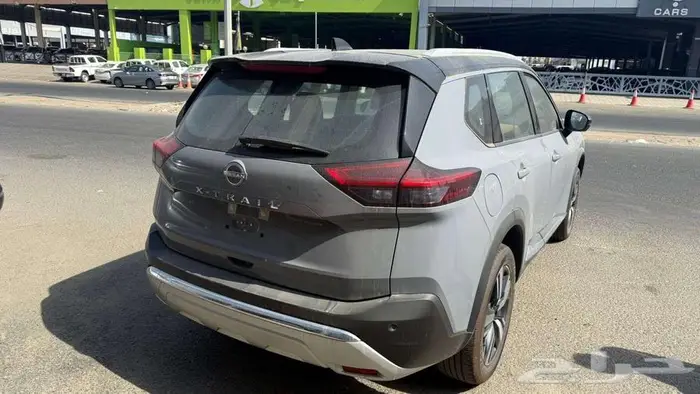 نيسان اكس تريل SL فل كامل 2025 4