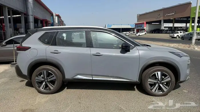 نيسان اكس تريل SL فل كامل 2025 6